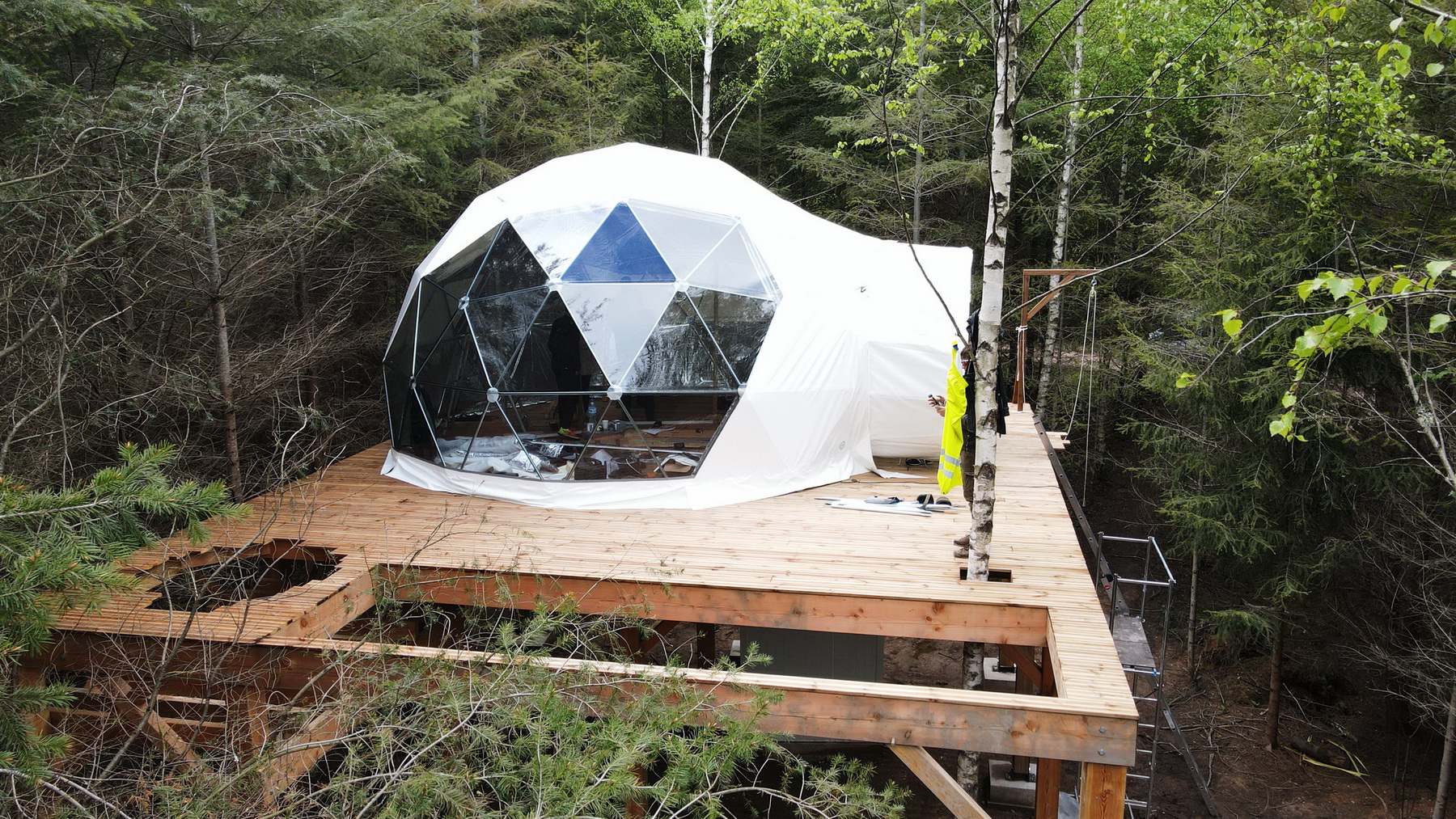 28m2 Glamping Dome Ø6m Domaine Ouréa / Eco-lodge & Spa FRANCE